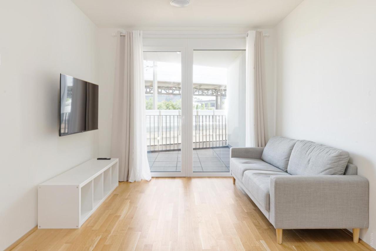 Whats-App Self-Check-In - 1Br Apartment, Near Airport,15 Min To Center Wenen Buitenkant foto