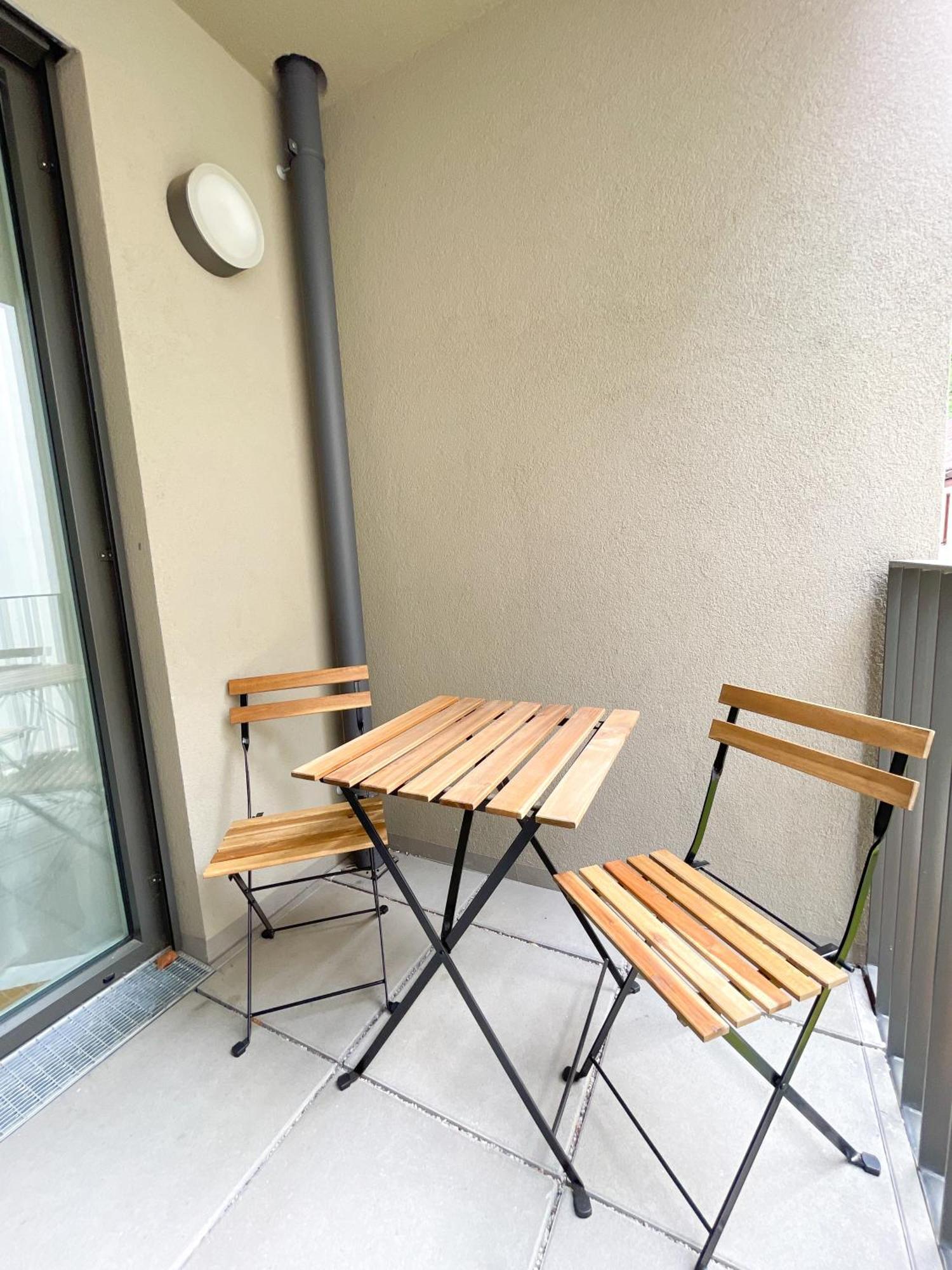 Whats-App Self-Check-In - 1Br Apartment, Near Airport,15 Min To Center Wenen Kamer foto