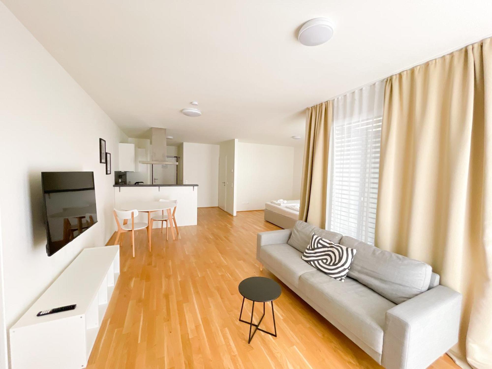 Whats-App Self-Check-In - 1Br Apartment, Near Airport,15 Min To Center Wenen Kamer foto