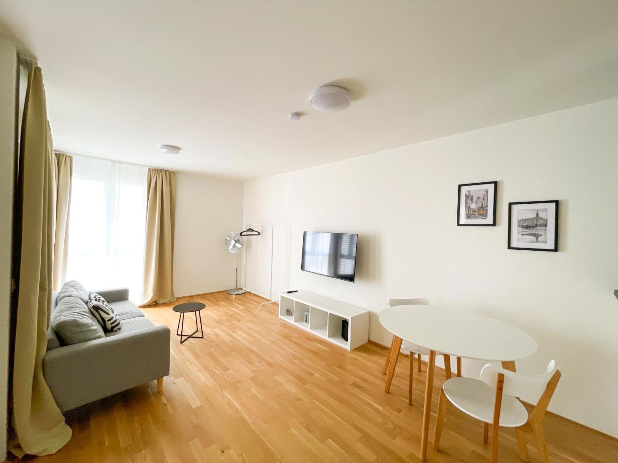 Whats-App Self-Check-In - 1Br Apartment, Near Airport,15 Min To Center Wenen Kamer foto